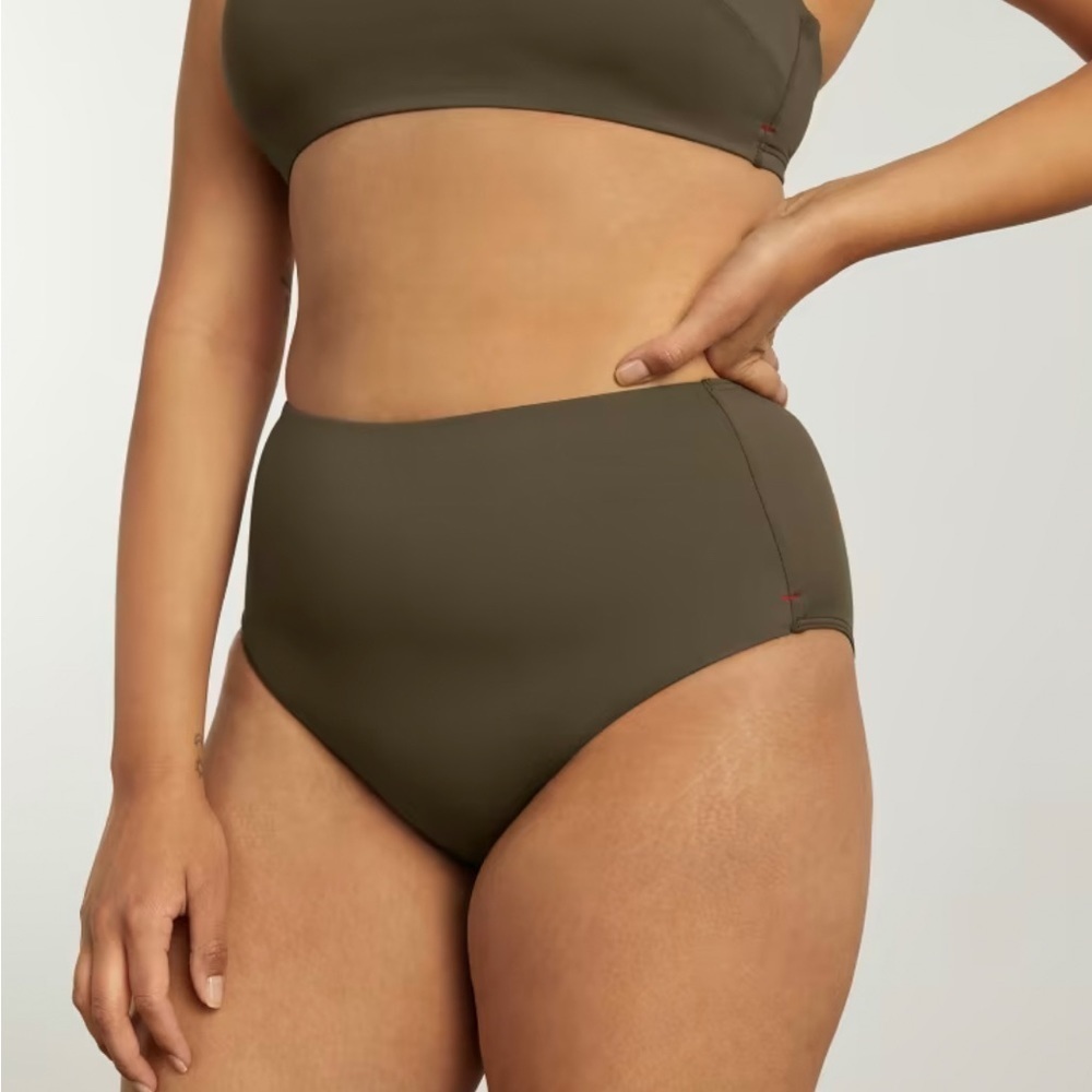 Everlane The High-Rise Hipster Bottom NWT Size  Large in Beech SOLD OUT ONLINE